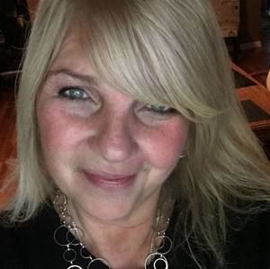 Meet your Posher, Michele